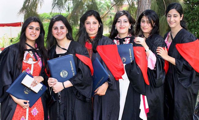 Jinnah college girls.jpg