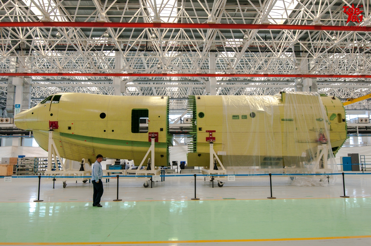 JL-600 now AG-600 amphibium - prototype 26.3.15 - 8.jpg