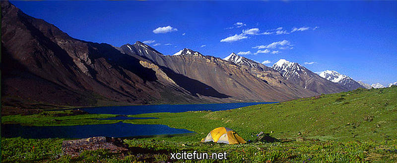 Karambar lake.jpg