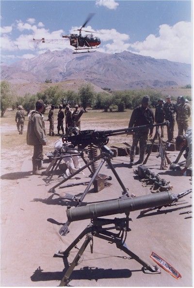 kargil_captured_arms.jpg