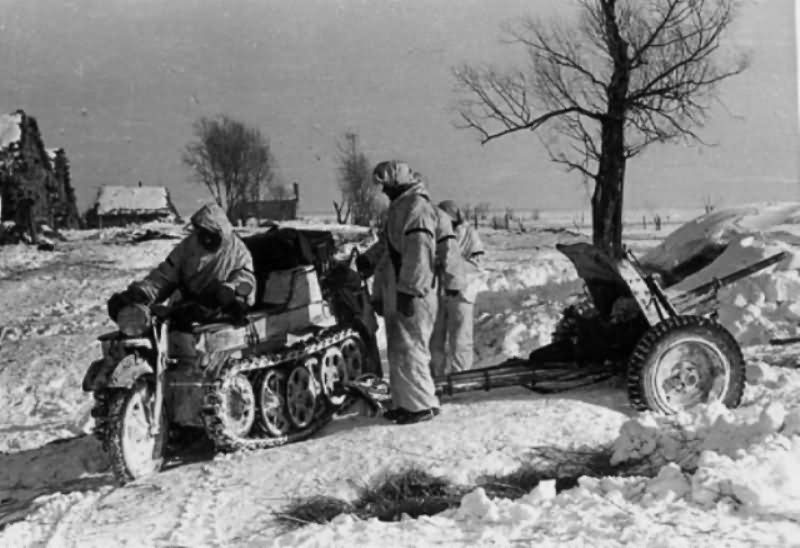 Kettenkrad_pak35_36.jpg