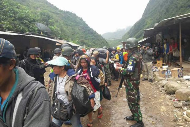 kopassus-dan-raider-diterjunkan-dalam-pembebasan-1-300-sandera-di-papua-KOn.jpg