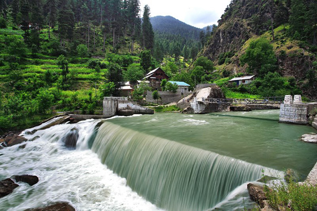 Kundal shahi Neelum valley.jpg