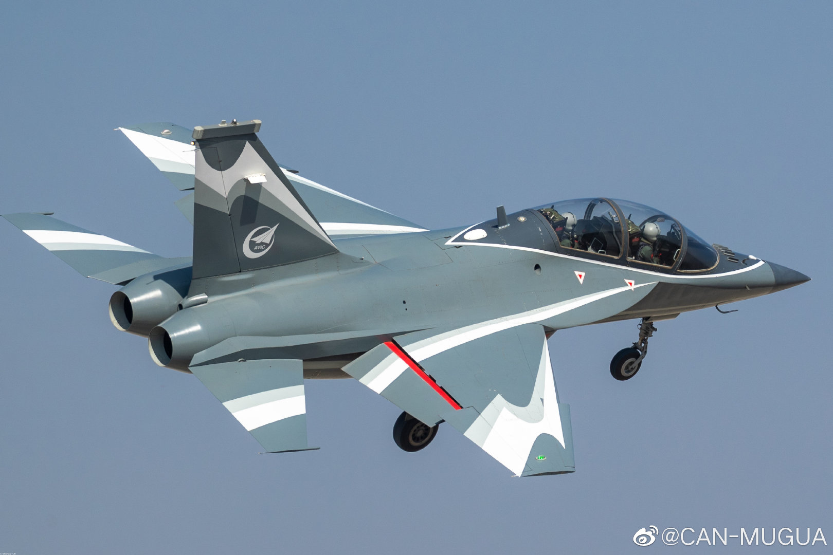 L-15AW - at Nanchang flight convention - 6.jpg