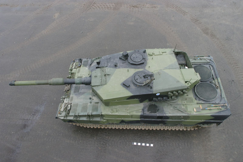 Leopard2A4_Finland_00.jpg