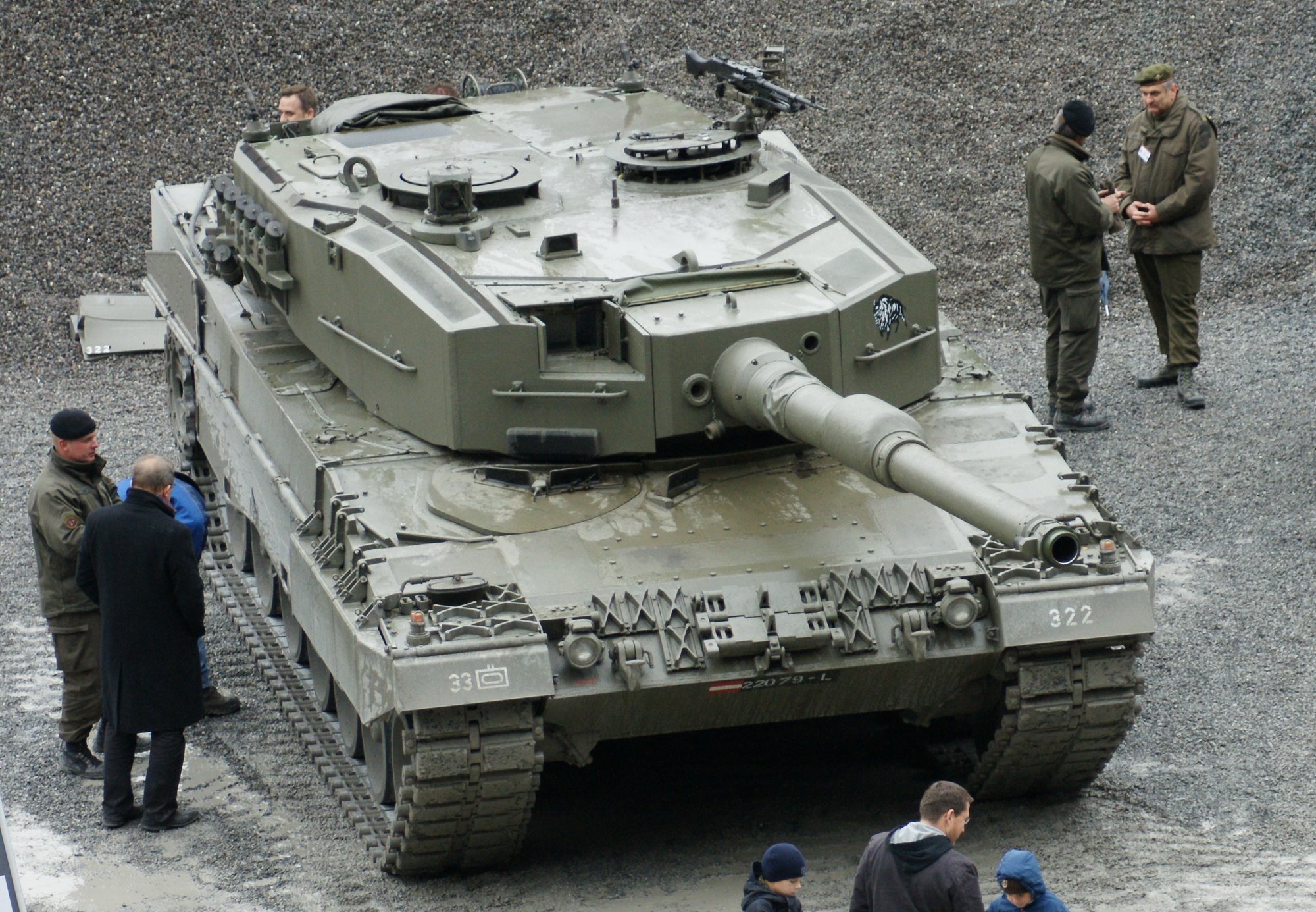 Leopard_2A4_Austria_6.JPG