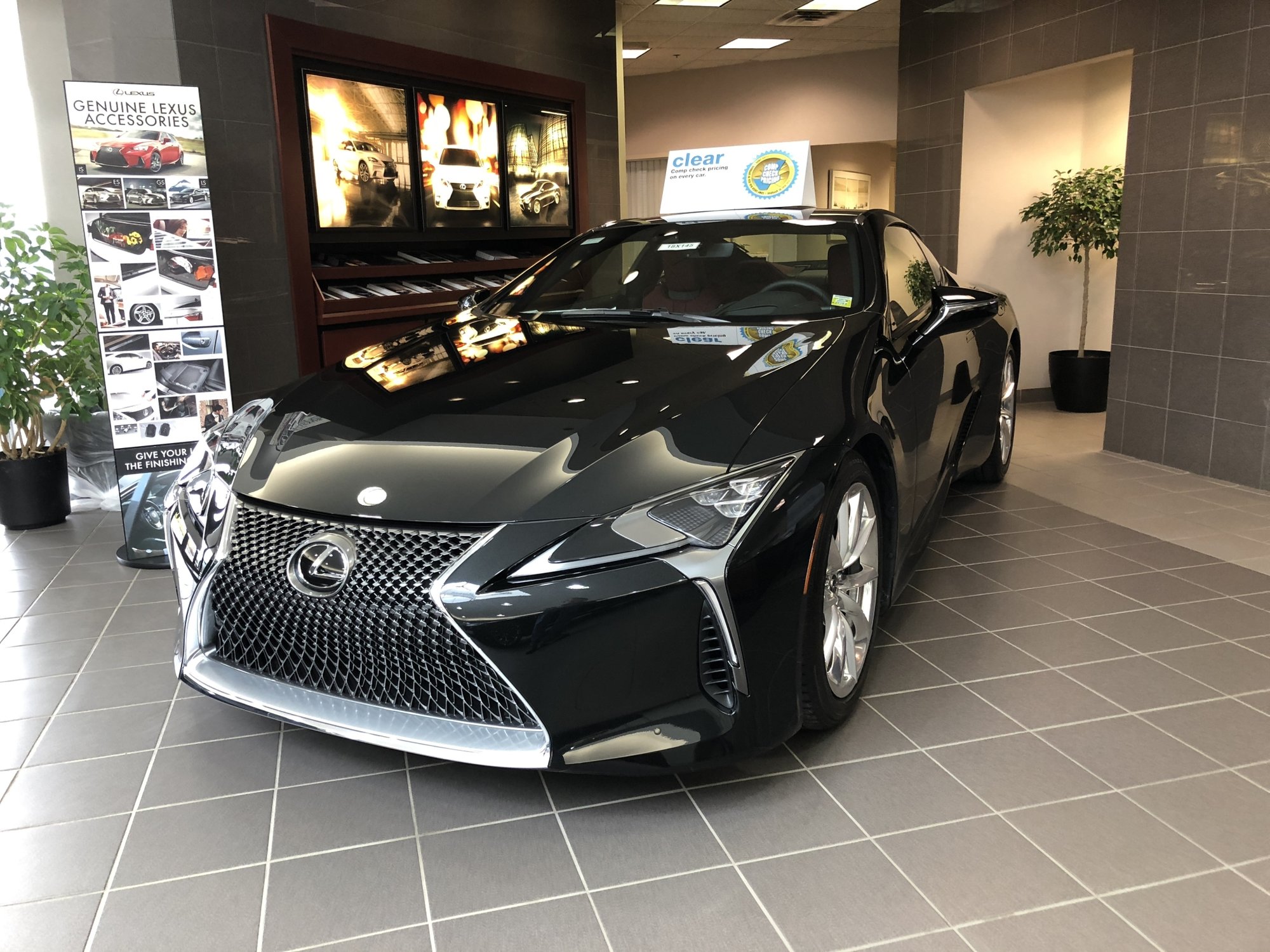 LexusLC.jpg