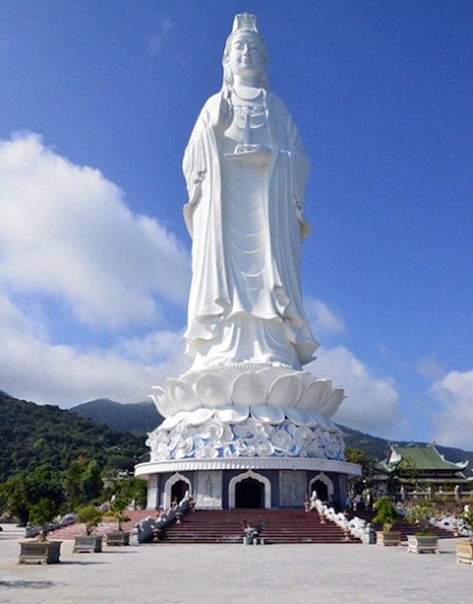 Linh Ung pagoda-4.jpg