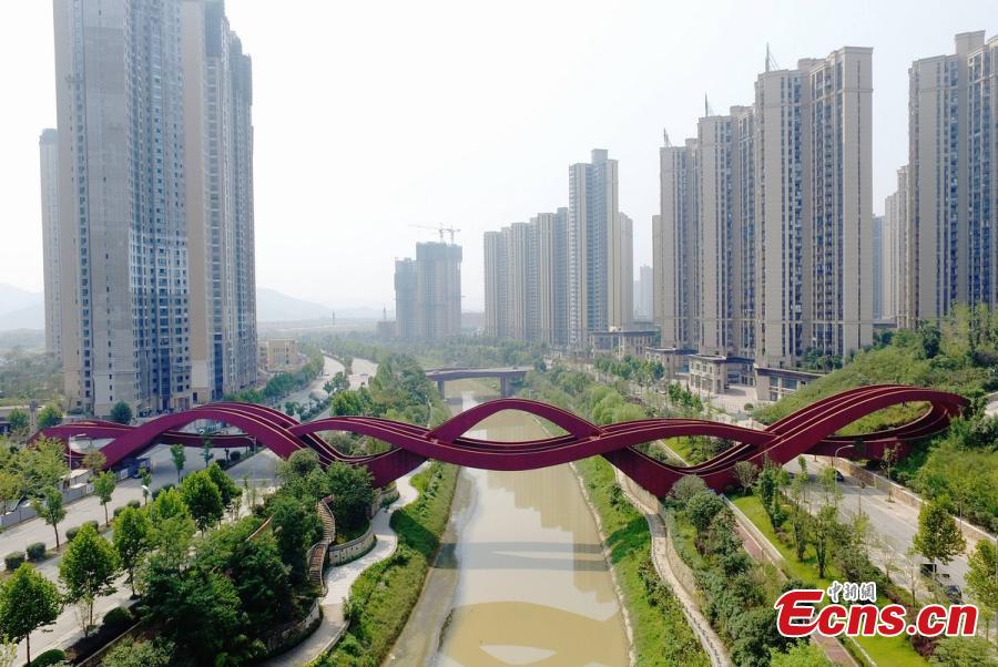 Lucky-Knot-Bridge,Changsha.(2)_22Sep2016.jpg