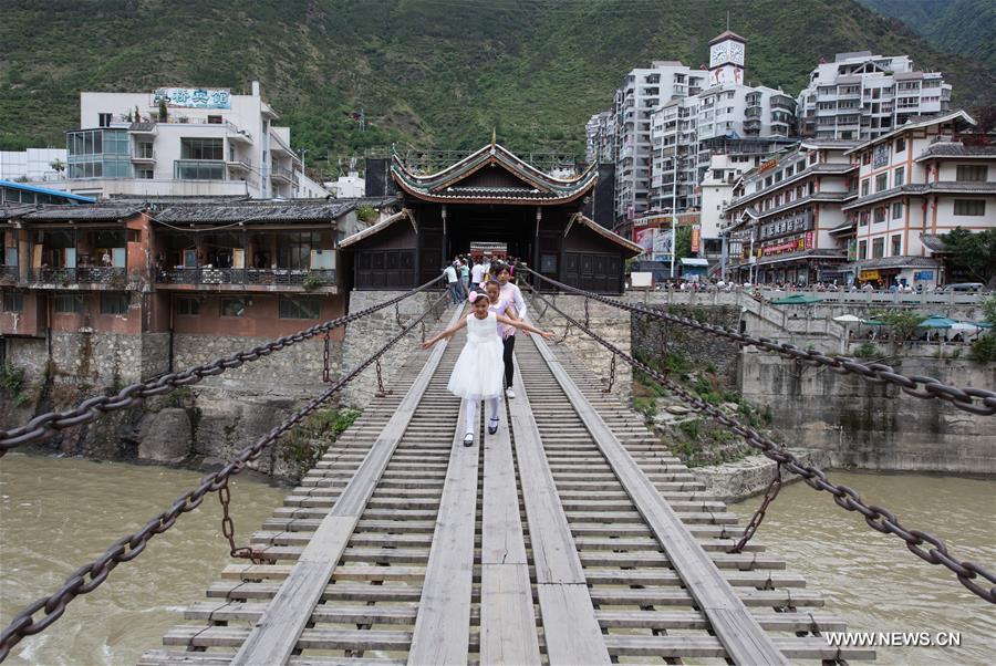 Luding-Bridge,Sichuan.(1).jpg