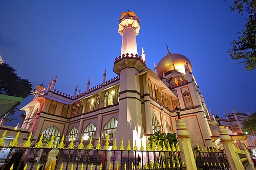 masjid-sultan-mosque-singapore.jpg