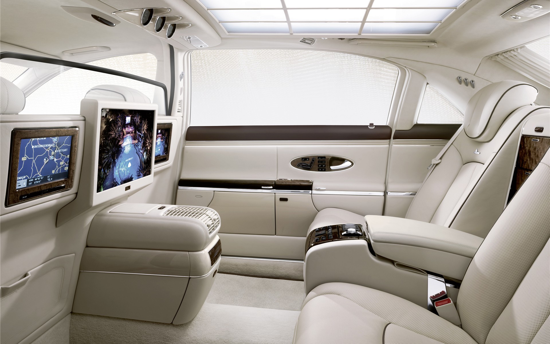 Maybach-62-S-03.jpg