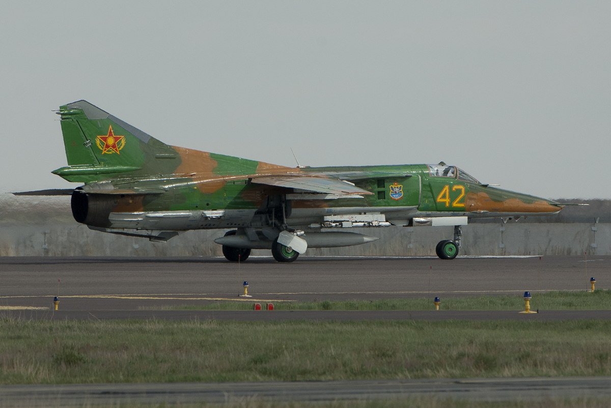 MiG-27.jpg