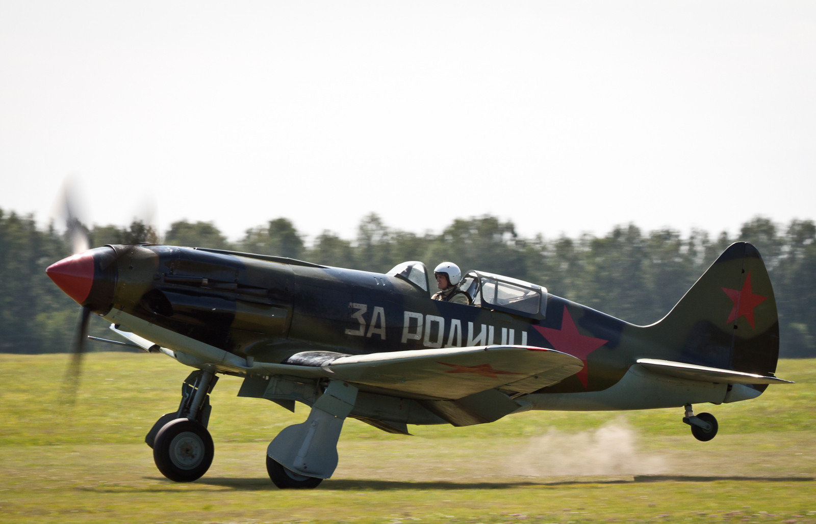 MiG-3_at_Mochishche[1].jpg