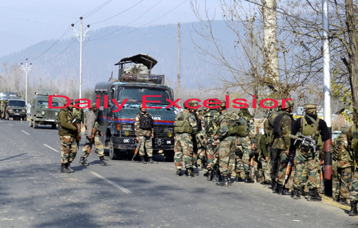 Militants-attack-army-convoy-at-Drugmulla-kupwara-PHOTO-BY-AABID-NABI-5-copy2.jpeg