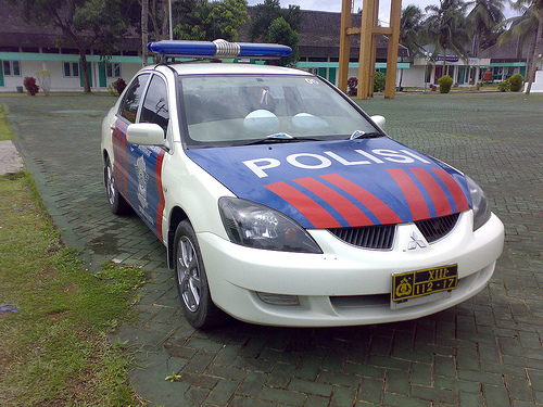 mobil-polisi.jpg