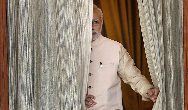 modi-curtain-pti.jpg