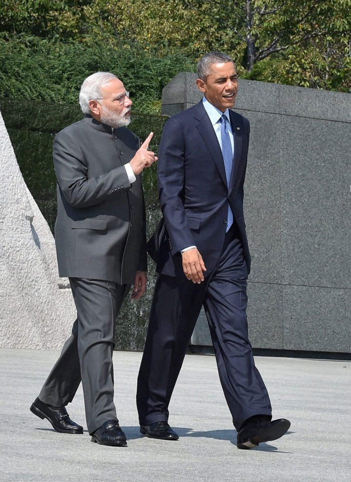 modi-obama-walk.jpg