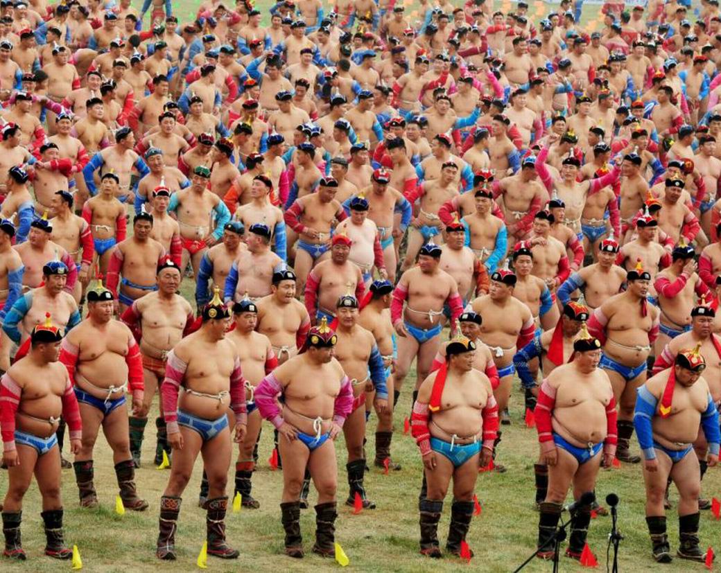 调整大小 mongolia_wrestling_guinness_record.jpg