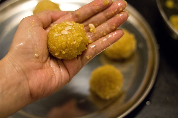 motichoor-ladoo-recipe12.jpg