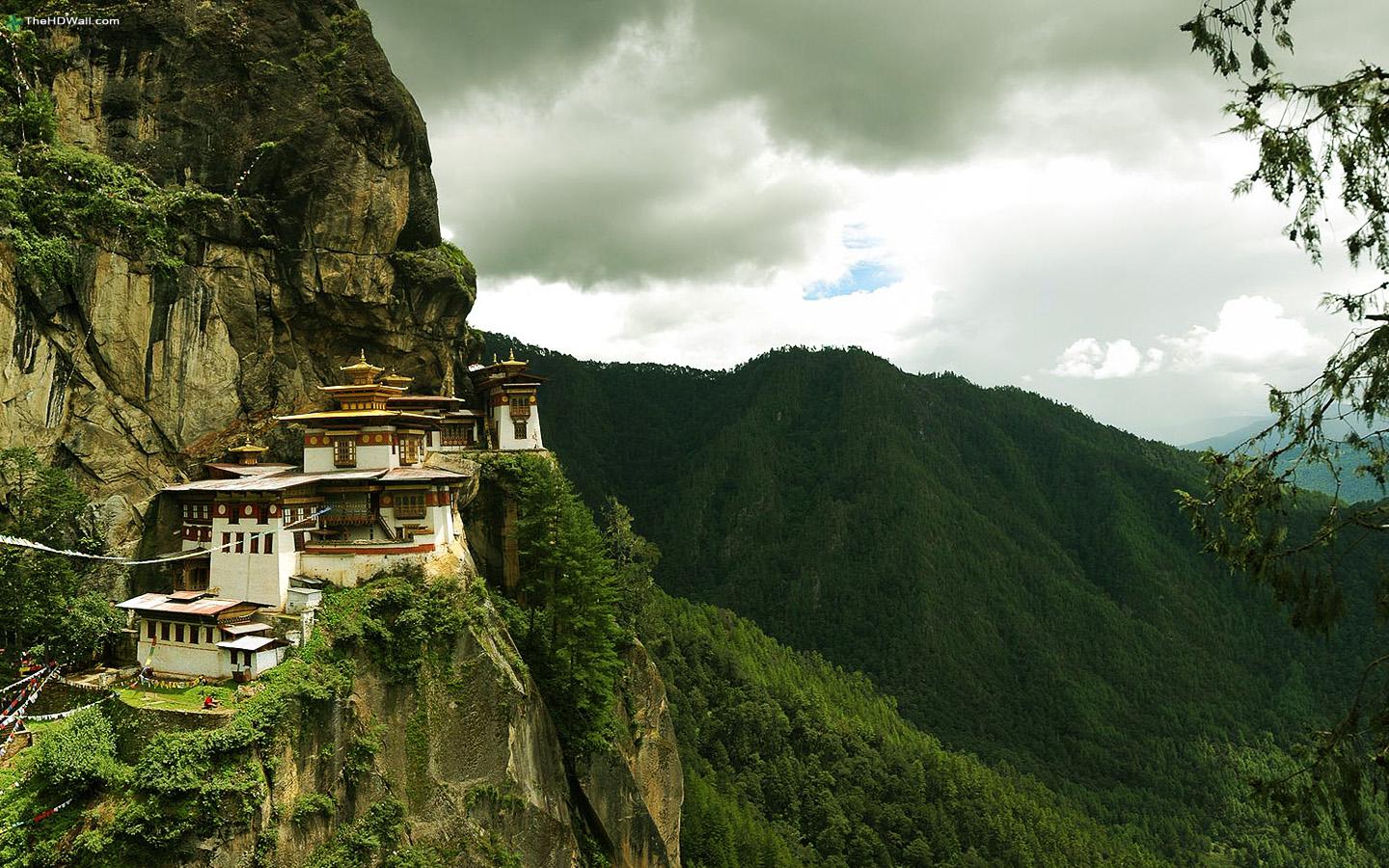 Mountains-Old-Houses-Chinese-Asian-Architecture-Cliff-Gallery.jpg