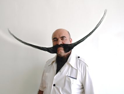 moustache1.jpg