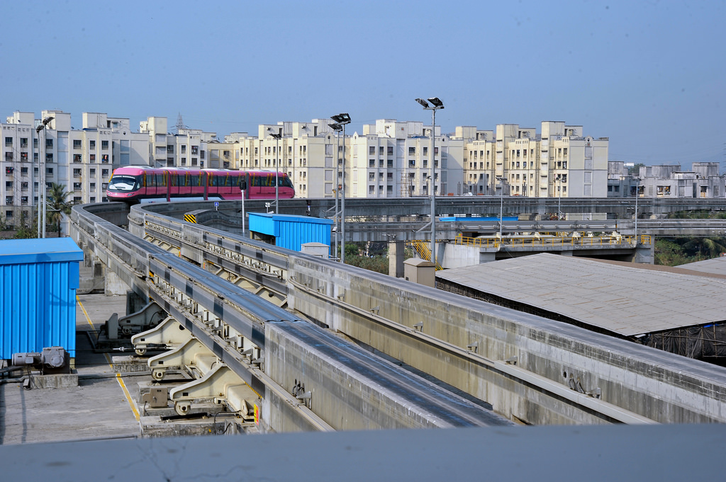 MUMBAI MONORAIL 5.jpg