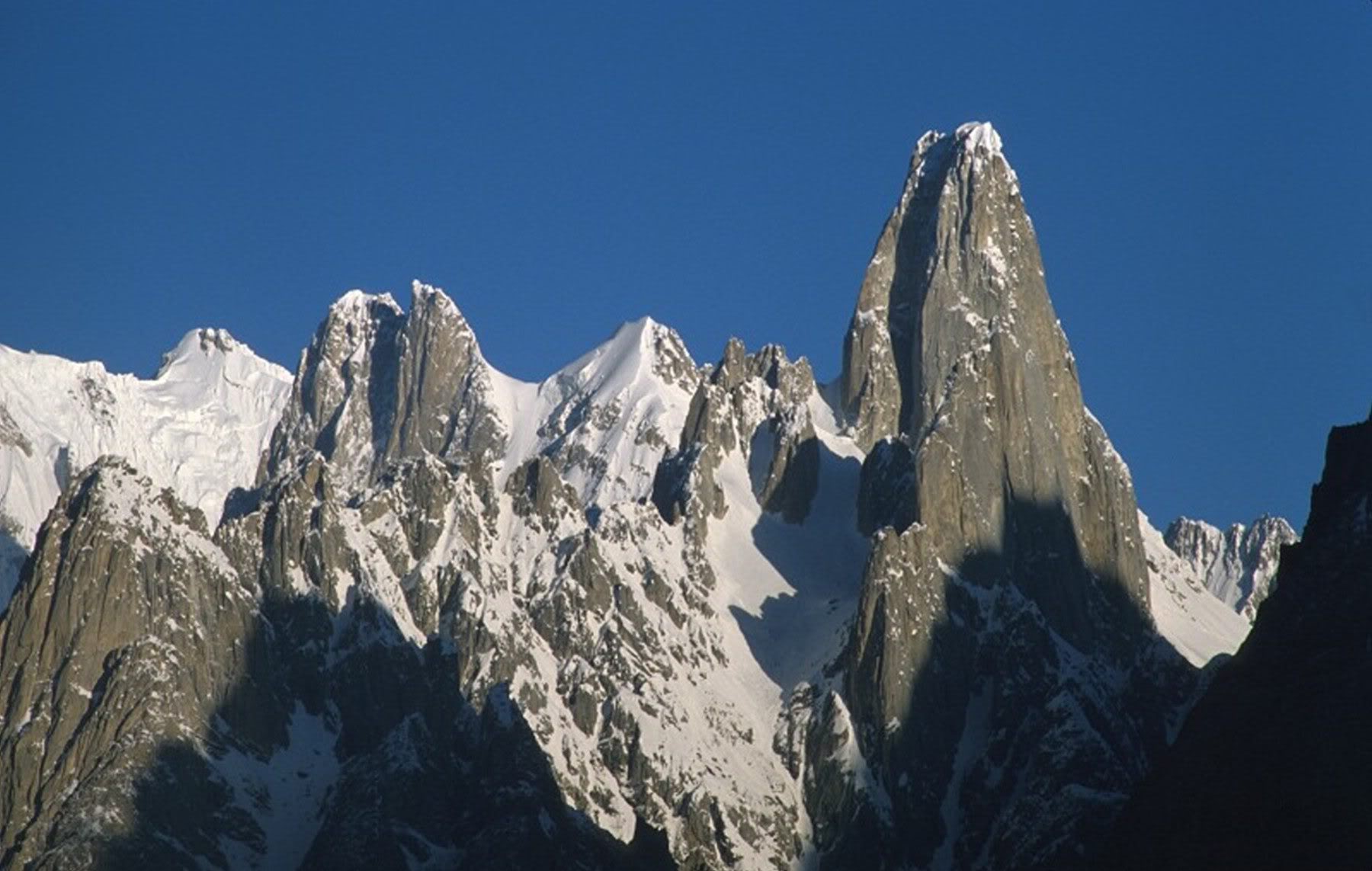 muztagh_tower__karakoram_pakistan__3_.jpg