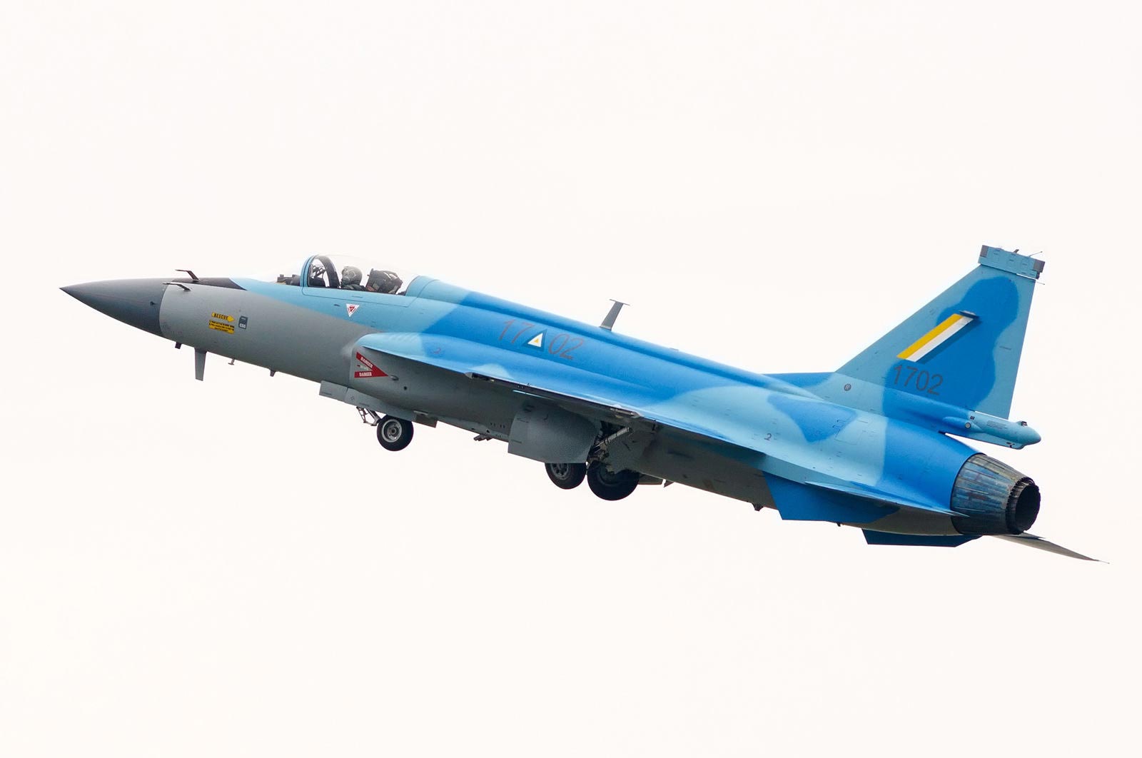 Myanmar_Air_Force_JF-17_FC-1_Fighter.jpg