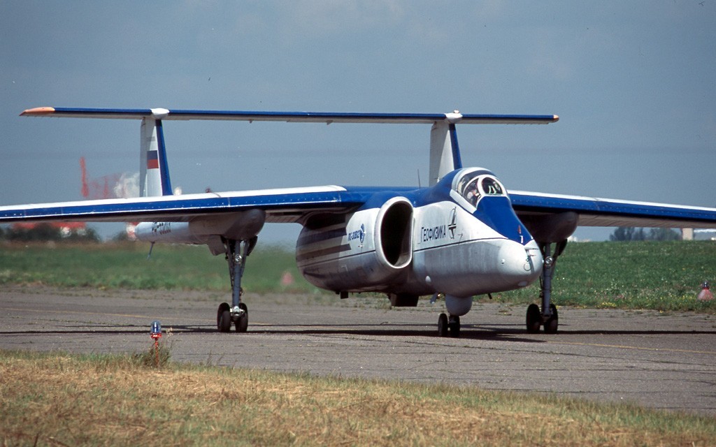 Myasishchev_M-55_Geophysica,_MAKS_2001.jpg