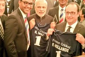 Narendra-Modi-Francois-Hollande.jpg