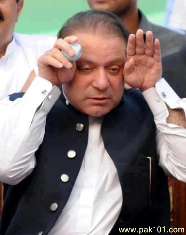 Nawaz_Sharif_Romantic_Style_funny_qjsid_Pak101(dot)com.png