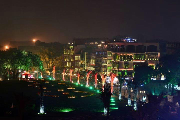 new-food-street-lahore-photo1.jpg