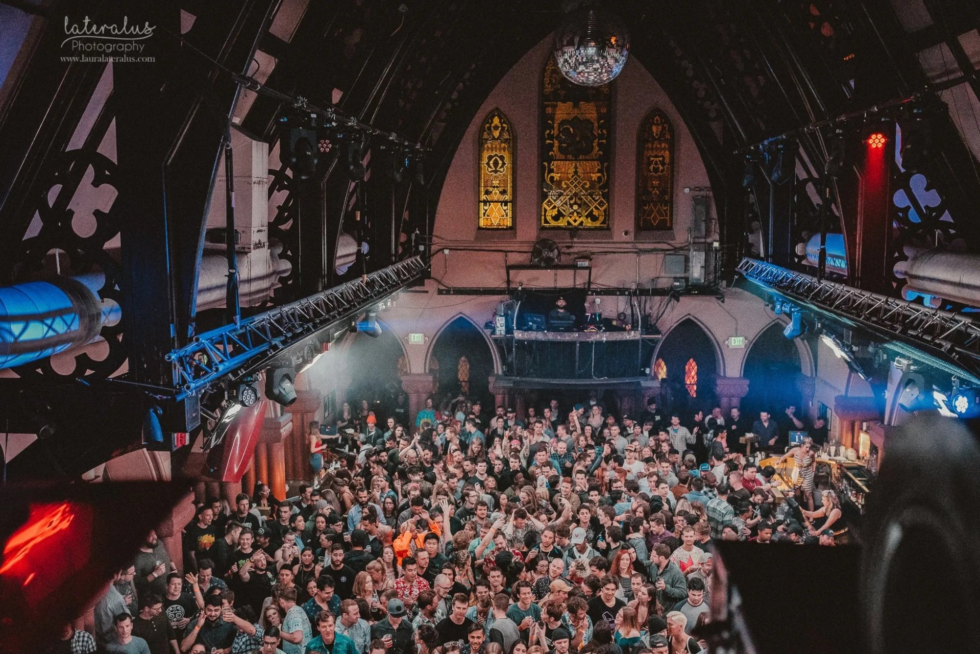 oliver-heldens_fb_the-church.jpg