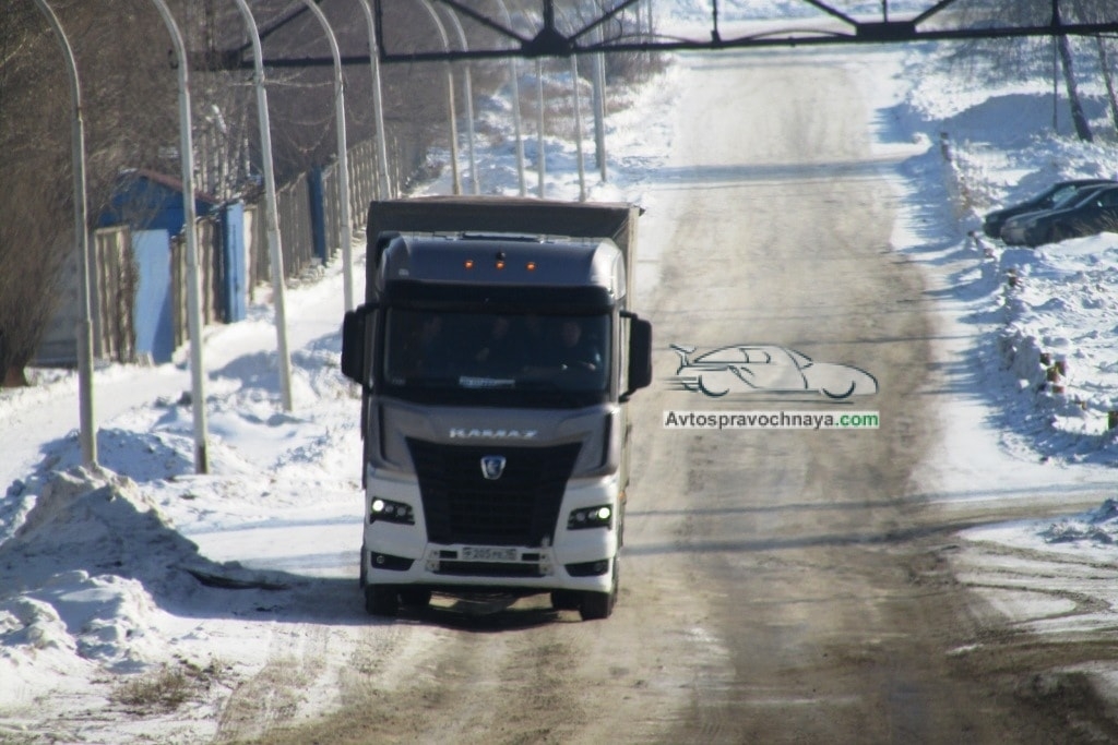 orig-kamaz-54901avtospravochnayacom3-1518942807[1].JPG