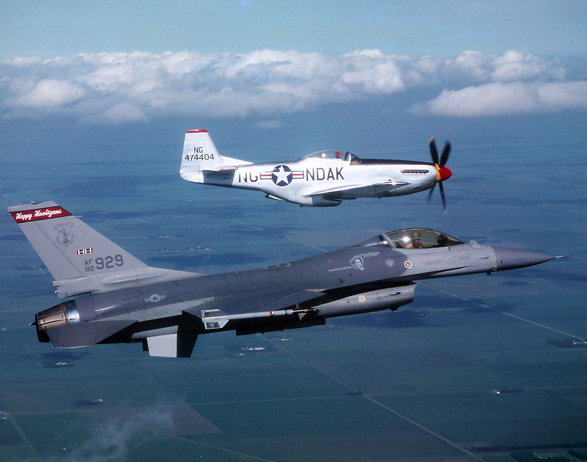 P-51Mustang_F-16Viper.jpg