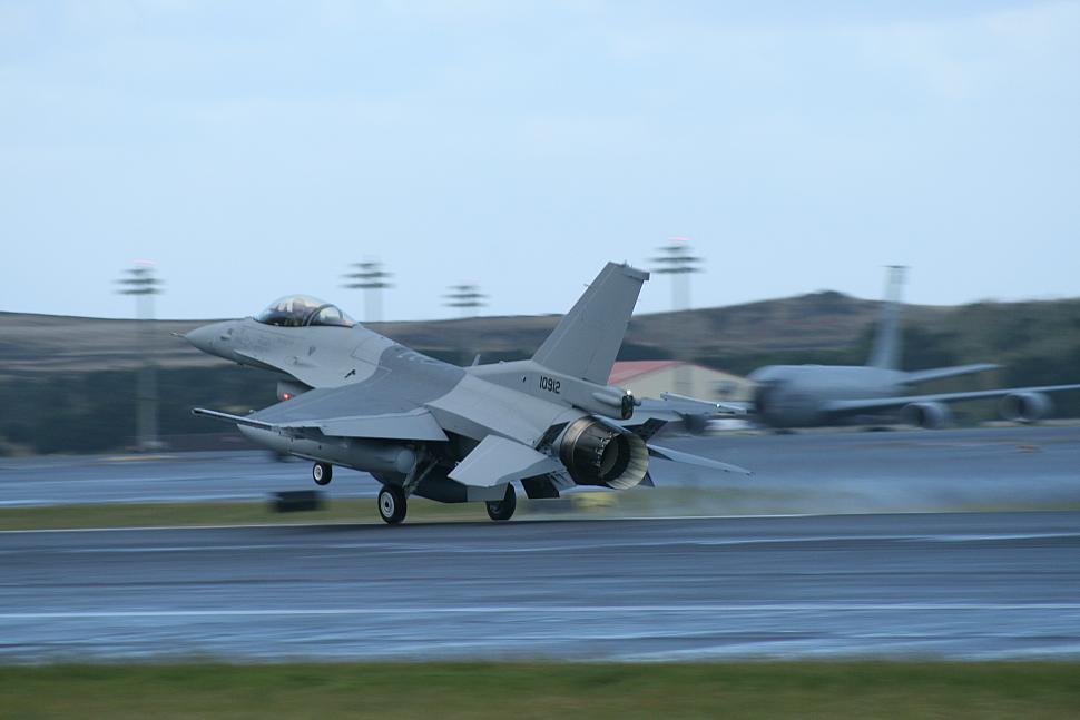 PAF F-16C block 52 #10912.jpg