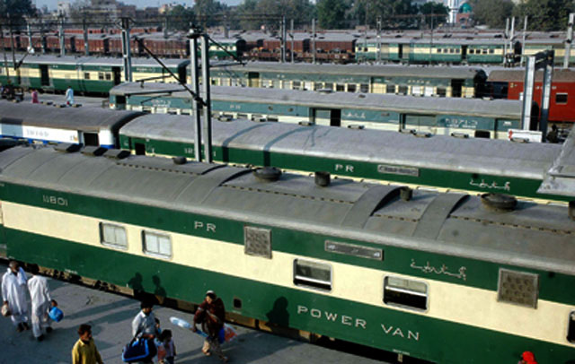 pakistan-railways.jpg