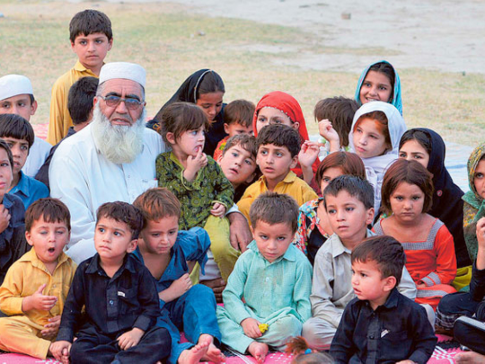 Pakistani man with 50 children.png