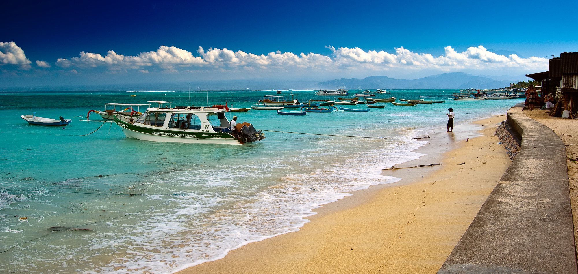 pantai_nusa_lembongan_2_by_saiogaman.jpg