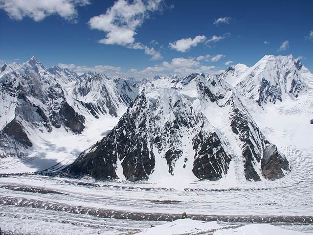 Peak_around_baltore_glacier.jpg