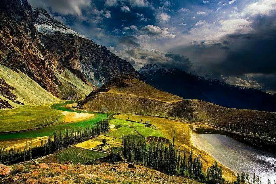 Phundar Valley,Gilgit Baltitstan..Pakistan.jpg