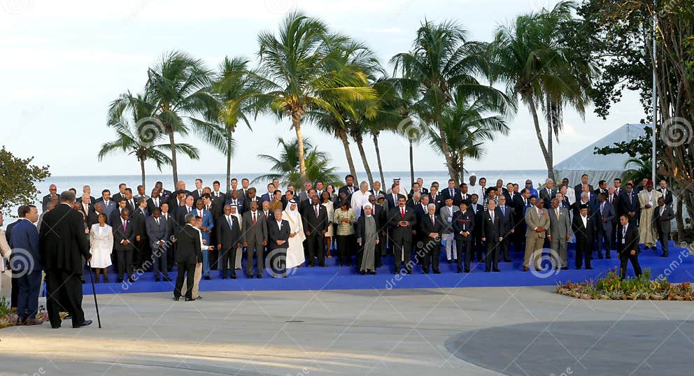 presidents-delegations-pose-official-photograph-th-summit-non-aligned-movement-porlamar-margar...jpg