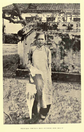 Princess_Thuyen_Hoa_of_Vietnam[1].png