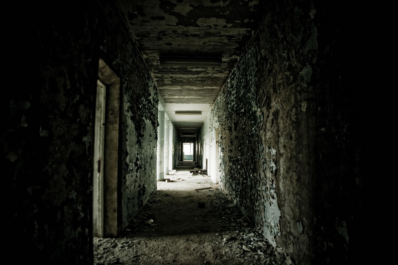 pripyat-chernobyl-exclusion-zone-6759[1].jpg