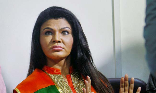 rakhi-sawant-at-bjp-office.jpg