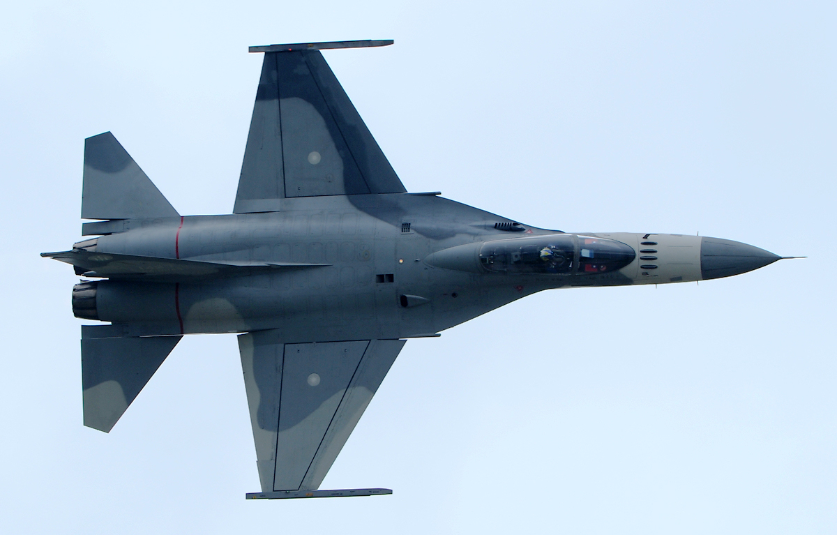 ROCAF_AIDC_F-CK-1A_Ching_Kuo_Aoki-2.jpg