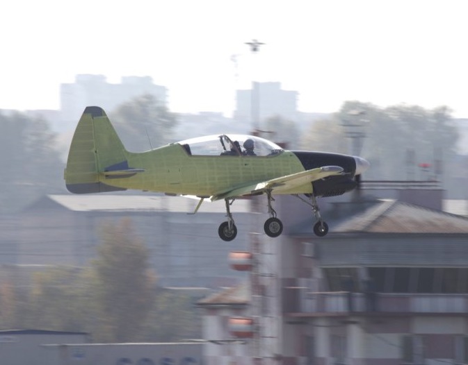 RuAF Yak-152 maiden flight - 29.9.16 - 3.jpg