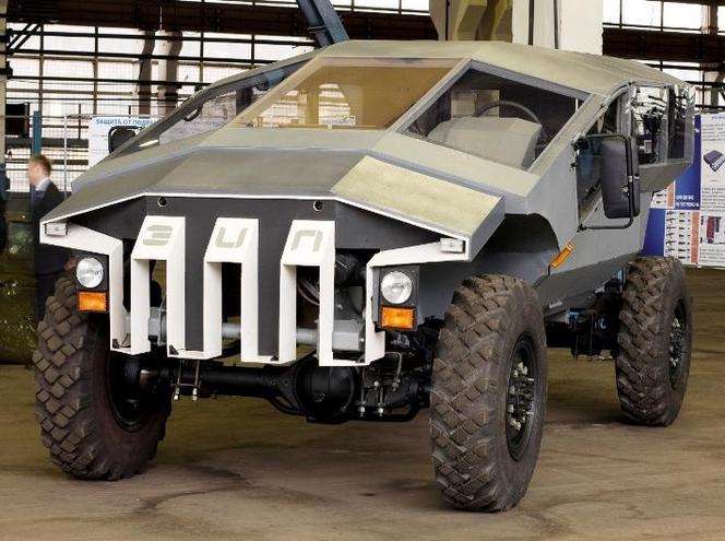 S1-ZIL-devoile-son-projet-de-4x4-militaire-le-futur-Hummer-339488%5B1%5D[1].jpg