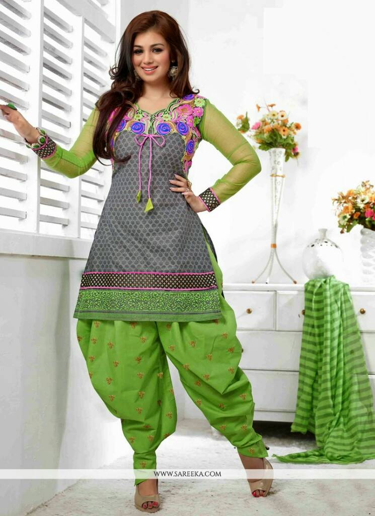 Salwar%20Suit.jpg